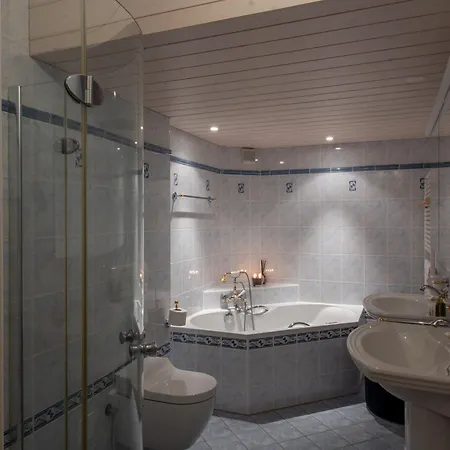 Hunnenfluh Garden Apartment Wengen